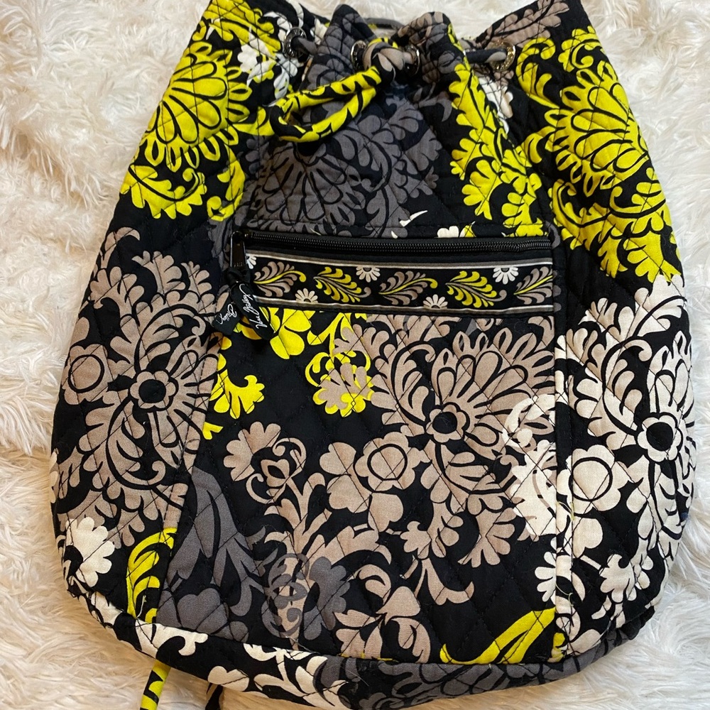 Vera Bradley hobo over the shoulders bag perfect for school or beach